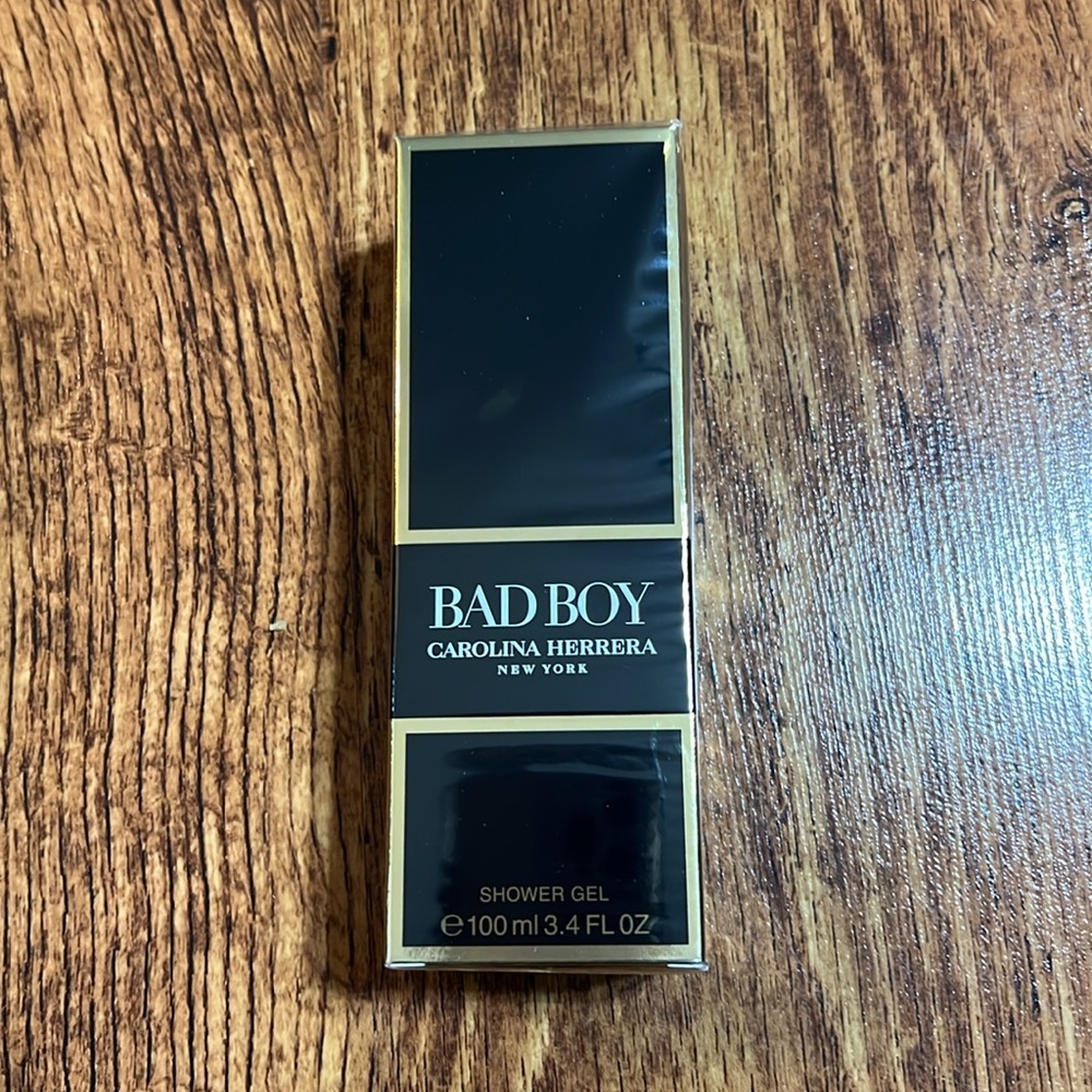 Carolina Herrera Men's Bad Boy Shower Gel(New) - Picture 2 of 10